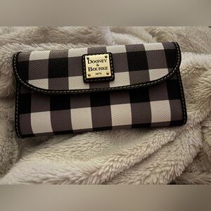 Dooney & Bourke Black and White Tucker Plaid Continental Wallet NWT